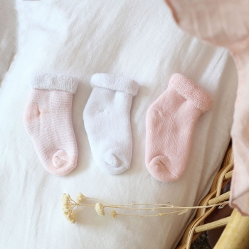 Chaussettes bébé Mixte TROIS KILOS SEPT - 0-6 mois Blanc et Bleu Petit cœur  - Cdiscount Prêt-à-Porter